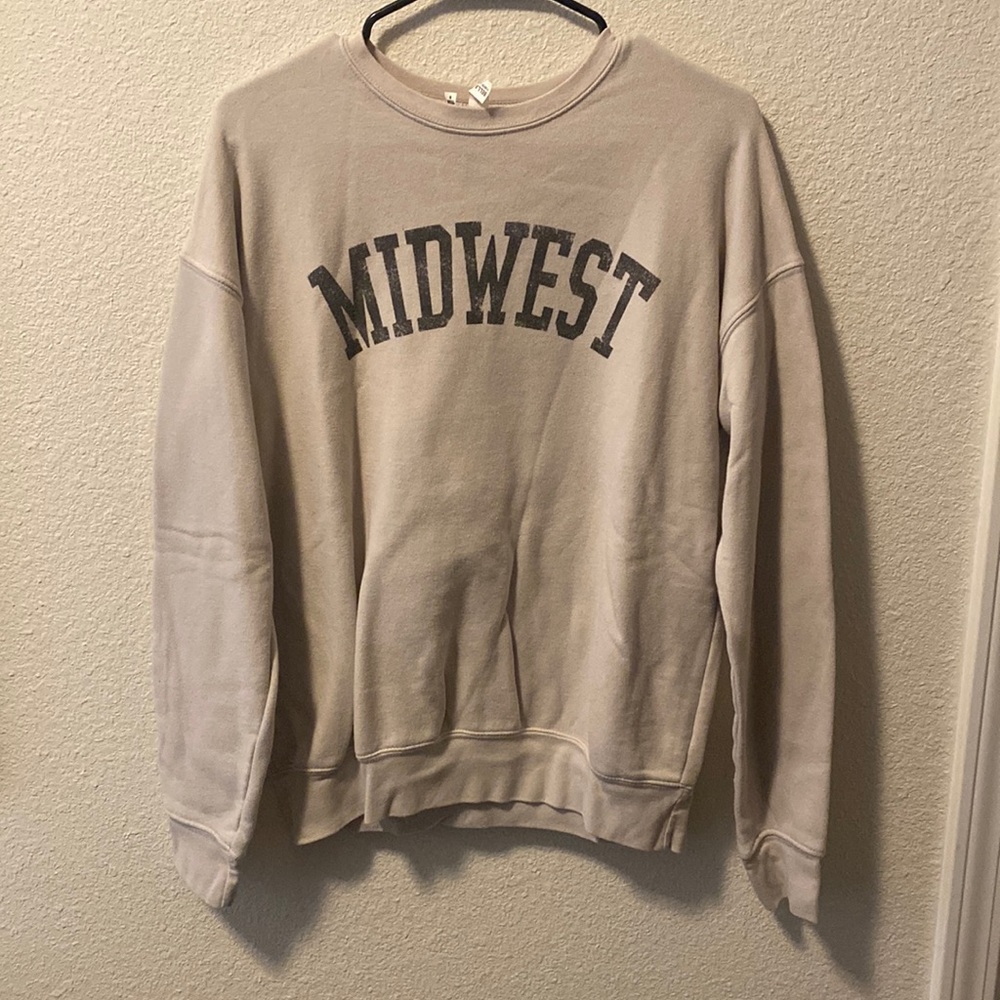 Womens Size Medium-tan crewneck sweatshirt